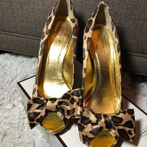 Authentic Coach leopard Daisy Ocelot size 10